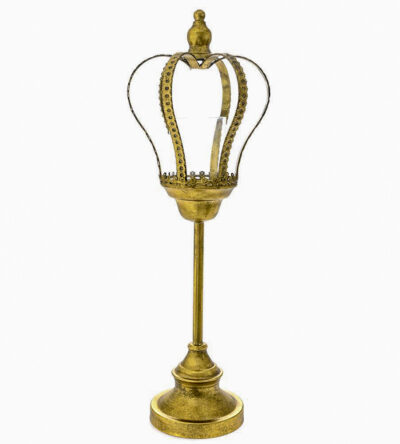 Metallic candlestick in gold color